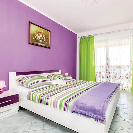 Apartment Stunning In *