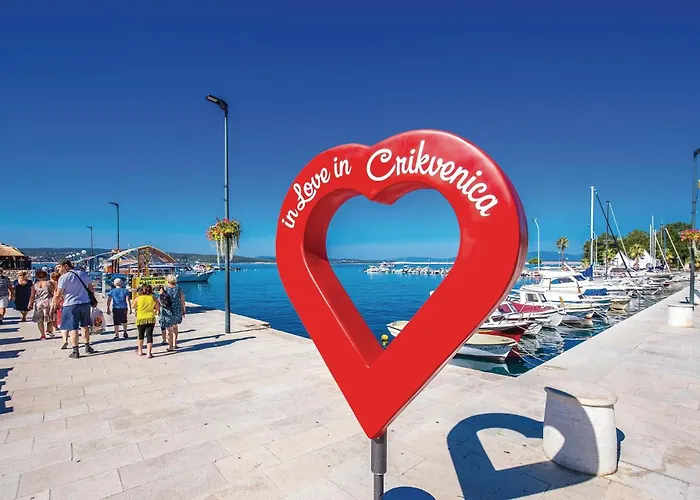 Apartment Stunning In *