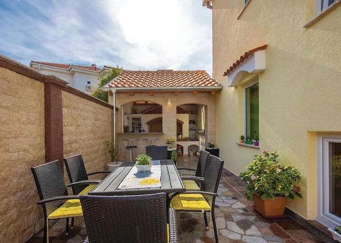 Stunning In Apartment Crikvenica