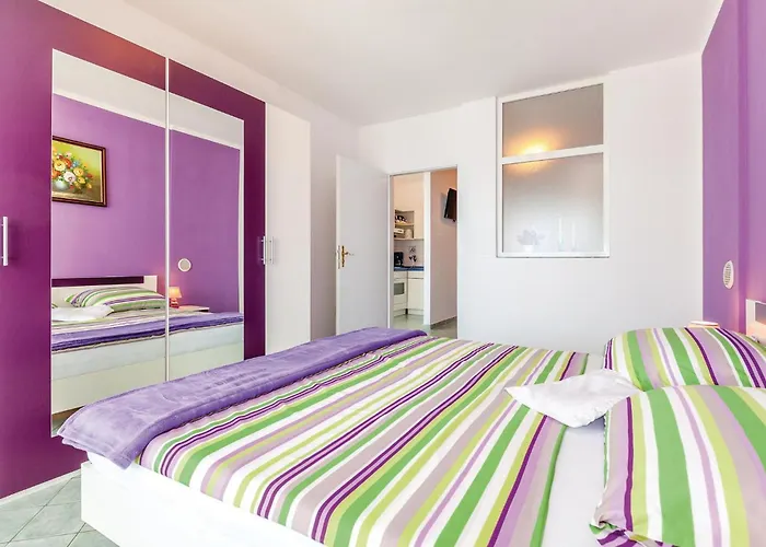 Stunning In * ツリクヴェニツァ